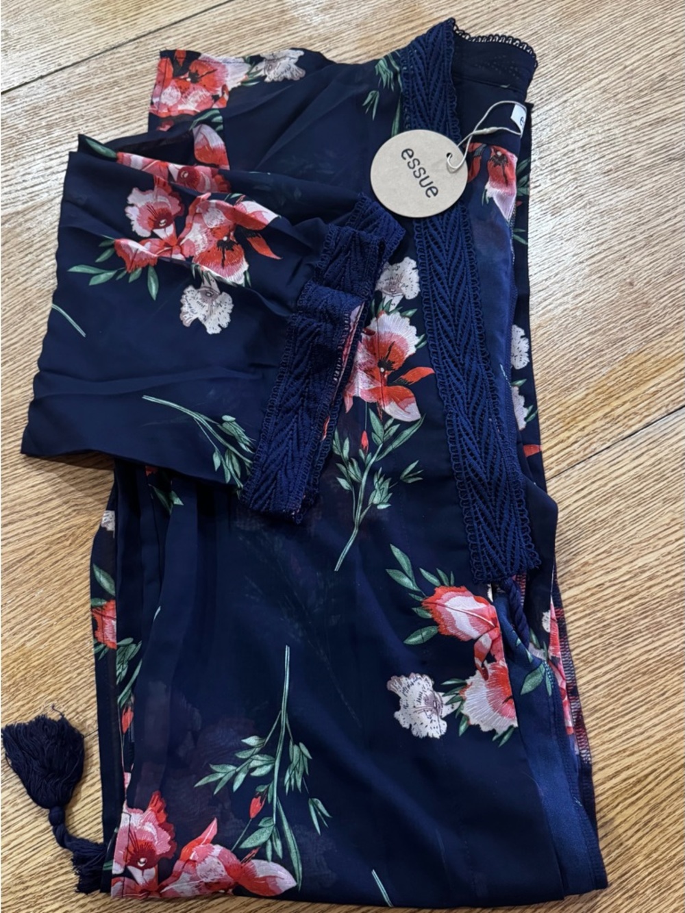 essue Navy Floral V-Neck Blouse with Lace Trim
